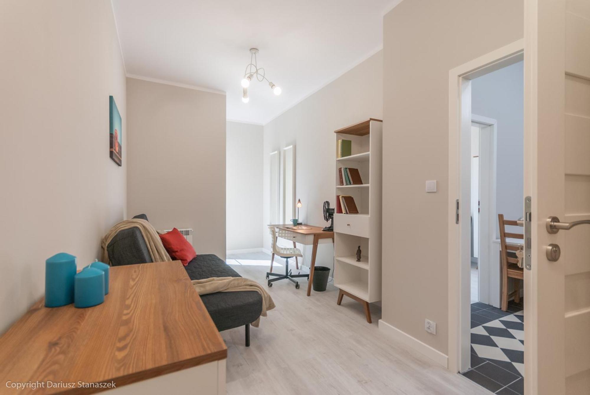 Room, Aleja Niepodleglosci 148, Center, Sgh, Pole Mokotowskie Butas Warsaw